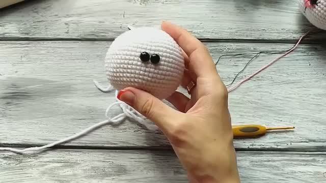 Вязание крючком - Зайка в стиле Тильда Часть √1 Голова (вариант №1)