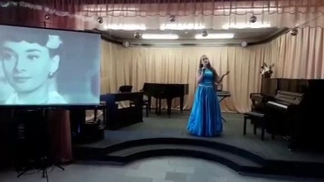 КОГОАУ "Гимназия г. Уржума"/Колабина Кристина/11 класс/вокальное исполнение/соло