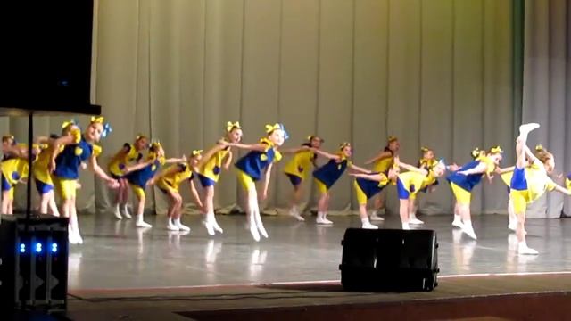 Огоньки. Лапушки. Танец "Точка, точка, запятая". 2021.05.15