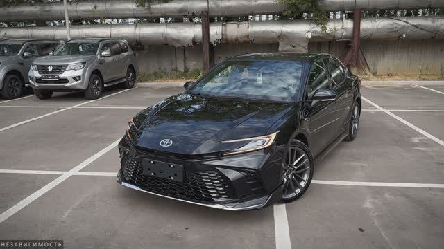 Toyota Camry  Hybrid 2024