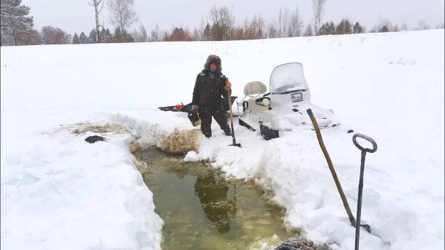 ИЩЕМ ЗАМОР В ОЗЁРАХ СИБИРИ. ШТУРМУЕМ СУГРОБЫ НА ЯМАХЕ.