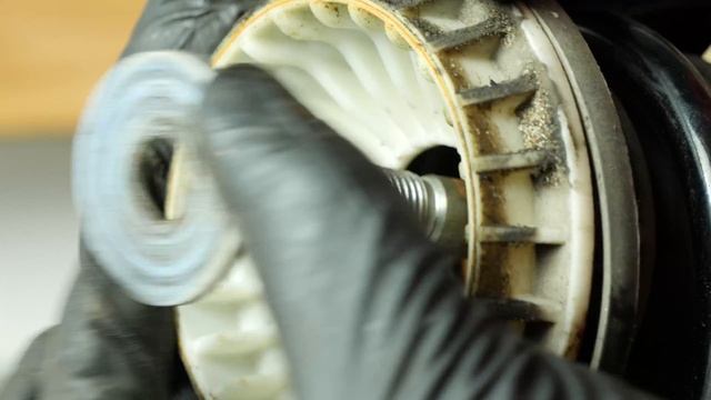 How to replace the front shock absorbers Peugeot 207 ➿