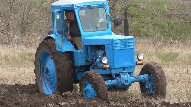 Весенняя Вспашка Трактором Т - 40 АМ и Плугом 2х35 !