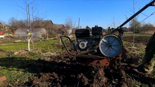 Фрезеруем сырую землю мотоблоком, что получилось