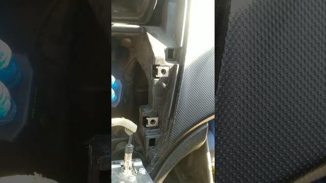 как подключить усилитель и саб HYUNDAI Solaris