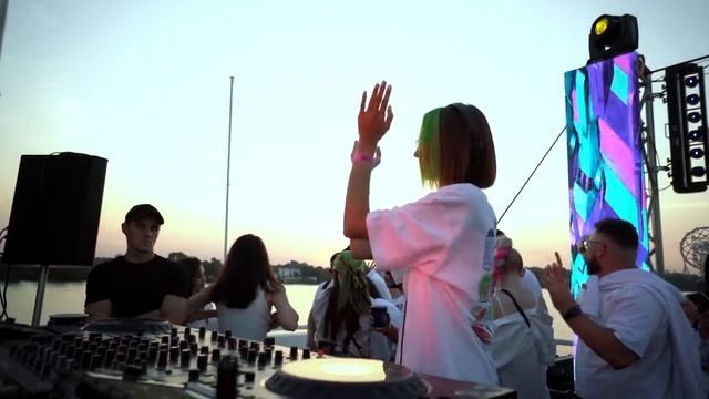Miss Monique - Live @ Sunset on a SVET Boat [Progressive House/ Melodic Techno DJ Mix]