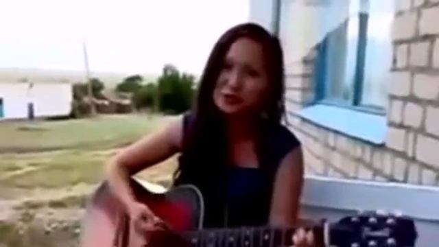 Очень красиво поет песню-солнышко - ты мое ясное