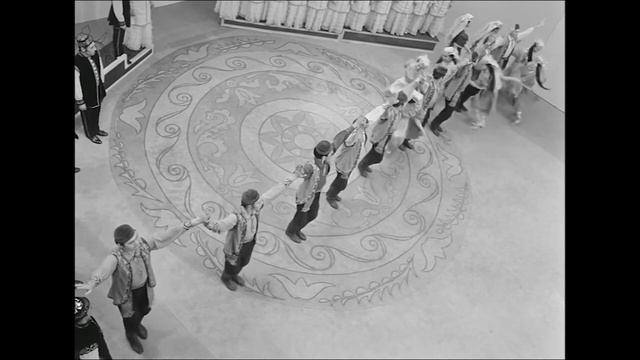 Татарский танец — Государственный ансамбль песни и танца РТ, 1970-е годы.