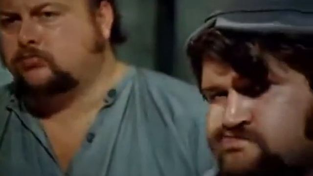 Сейчас нажрутся, станут песни орать