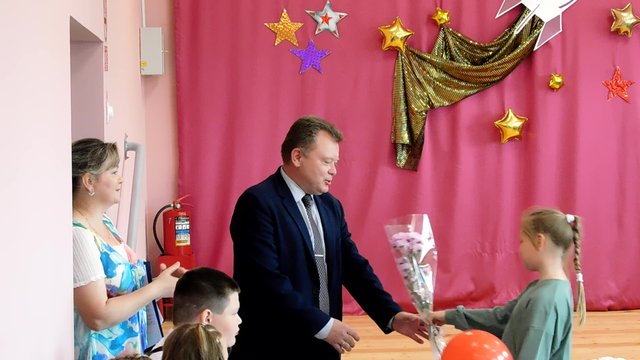 2024г. 31 мая. школа имени К.Д. Ушинского. Колесов Олег Юрьевич. Мариинский Посад.