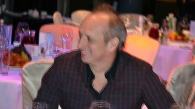 ДВЕ СВЕЧИ - ОЛЕГ ТОЛМАЧЁВ