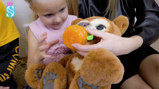 Мишка Кабби ПОДАРОК для Эммы на 1 000 000 подписчиков Супер Тимы! Cubby the Curious Bear
