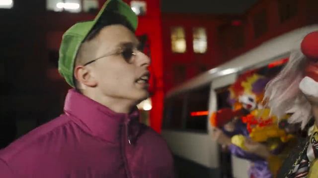 Аришнев - Главный Клоун! __КЛИП НА 3.000.000 ПОДПИСЧИКОВ__ (скачатьвидеосютуба.рф).mp4