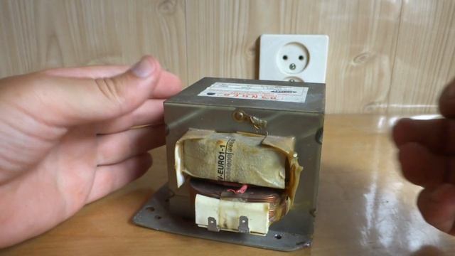 MOT Трансформатор от микроволновки Как устроен?