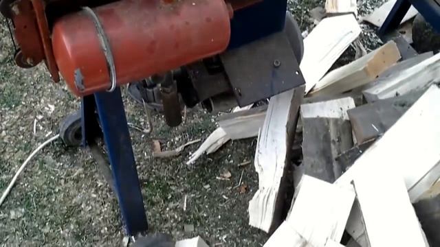 Как наколоть дров. Самодельный дровокол с гидроцилиндром.