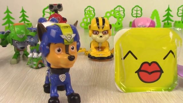 Мультик с игрушками Щенячий Патруль и Мимимишки! Кто СПРЯТАЛСЯ внутри? Золотая МЕДАЛЬ!