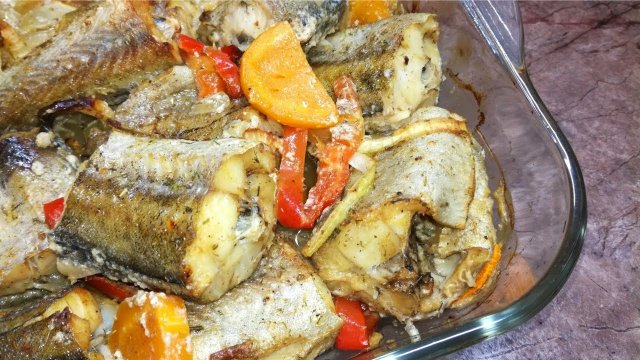 Сочный минтай с овощами в духовке. Очень вкусный ужин для всей семьи