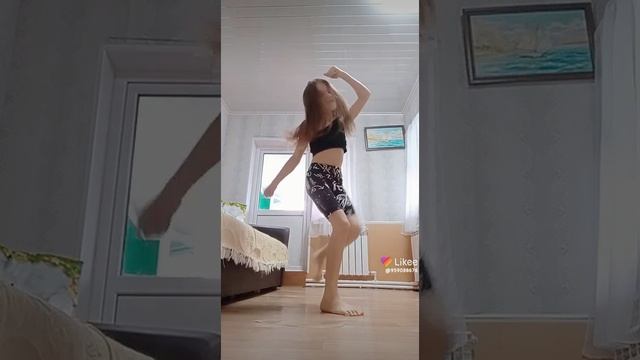 Like_7195859489978190866.mp4