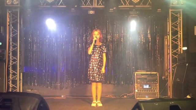 С тучки на тучку шире шаг