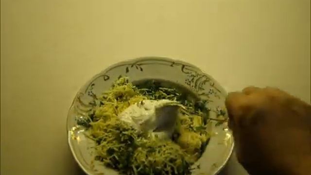 Картошка в "мундире" с сыром и чесноком.