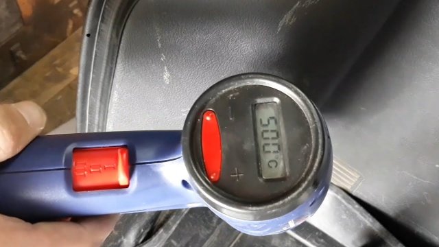 УБРАТЬ ЦАРАПИНЫ НА ПЛАСТИКЕ АВТОМОБИЛЯ ПРИ ПОМОЩИ СТРОИТЕЛЬНОГО ФЕНА. ВОЗМОЖНО ЛИ ЭТО