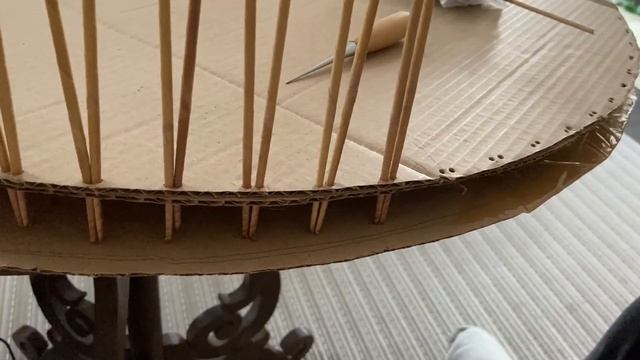 ЮБКА для ЁЛКИ (корзина для елки) - создание КАРКАСА - эпизоды работы - плетение из бумажной лозы