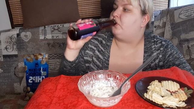 Мукбанг оливьешка и чипсики/крафтовый лимонад/Про отношения и желания, про чувства между жп и мп...