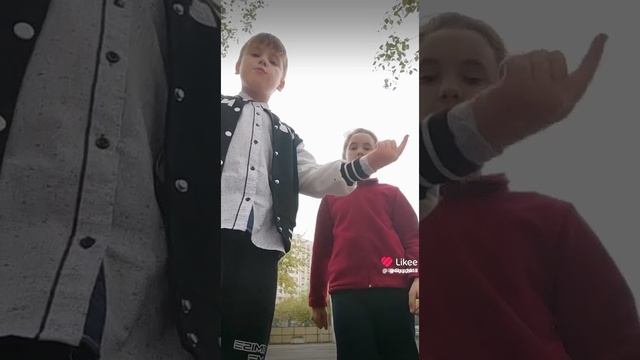 Like_7289732436559642376.mp4