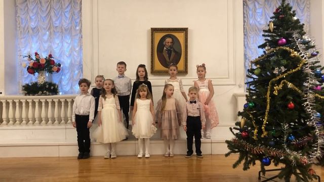 муз. и сл. Н. Вересокиной. "Игра в снежки"