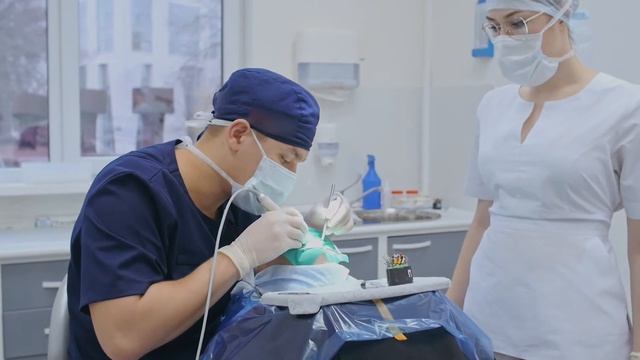 Как происходит лечение каналов зуба под микроскопом? / Удаление зубного нерва