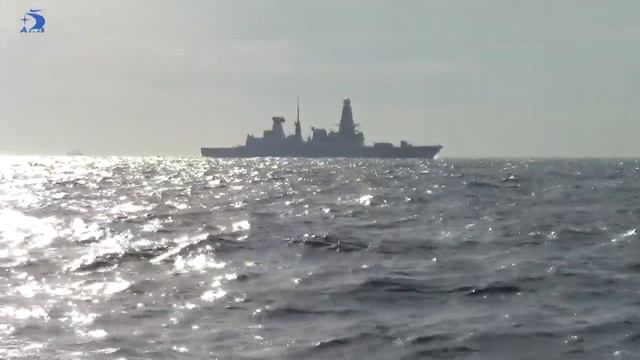 Гибралтарский пролив, обед по расписанию