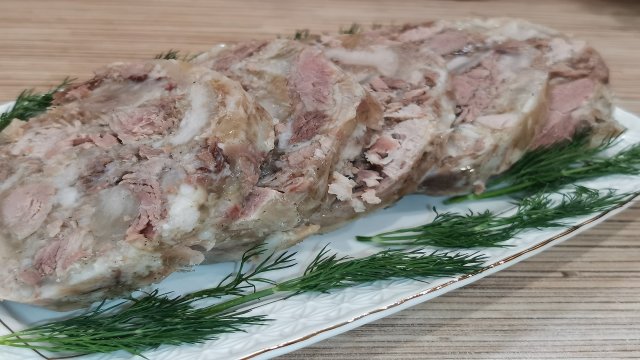 САМЫЙ ВКУСНЫЙ? САЛЬТИСОН ИЗ СВИНЫХ РУЛЕК! #сальтисон Прессованное мясо Вкуснее колбасы. ЗЕЛЬЦ