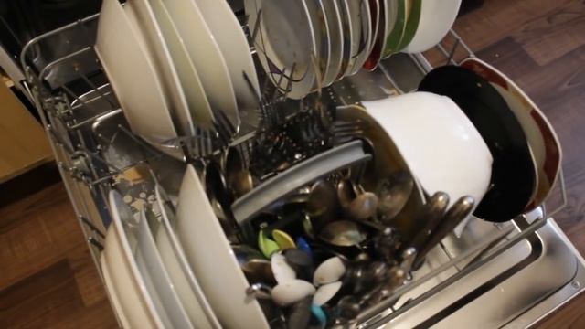 Лайфхак по загрузке посудомоечной машины.