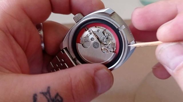 что делать если механические часы бегут вперёд или отстают. часы восток. ремонт.