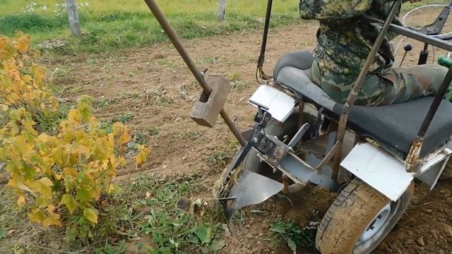 Плуг для минитрактора своими руками .за 800 руб