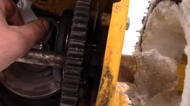 Снегоуборщик, увеличение скорости движения на задней передаче.