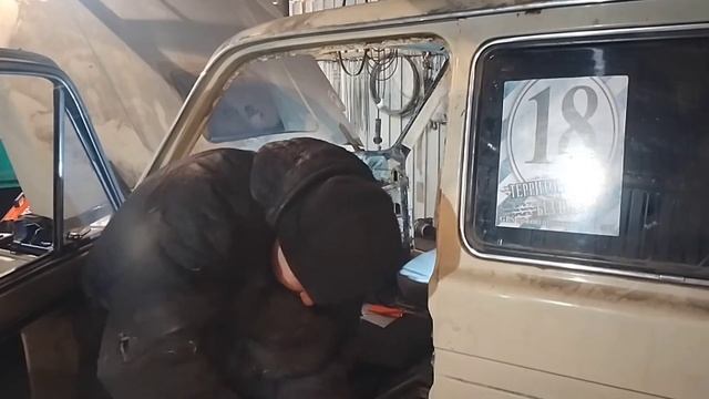 Установка панели ВАЗ 21214 в Ниву 2121 STRONG