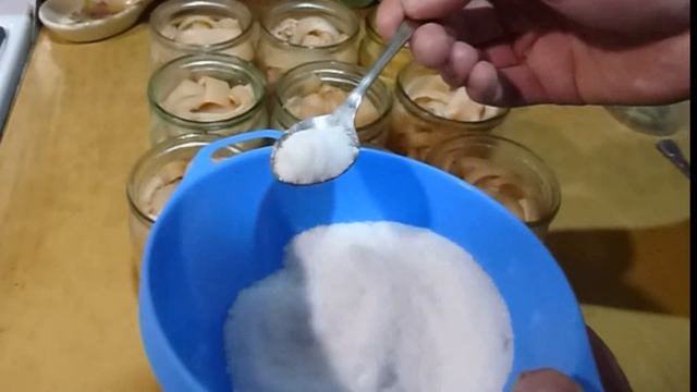 СВИНЫЕ ШКУРКИ В АВТОКЛАВЕ. ХОЛОДЕЦ В АВТОКЛАВЕ.