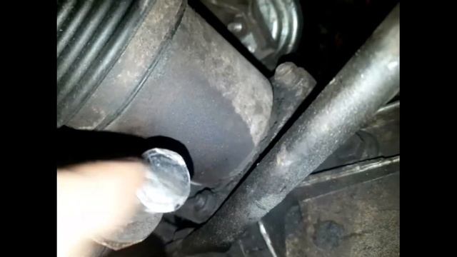 Как выбить долбаный болт нижнего рычага на ниве
