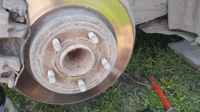 Установка проставок Ford Focus 3 (задняя часть)