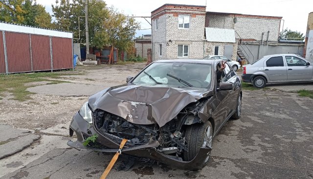 Mercedes-Benz E-Класс W212 , замена лонжерона.