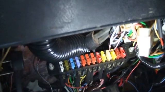 Ока 360 ; Блок предохранителей (1 часть)