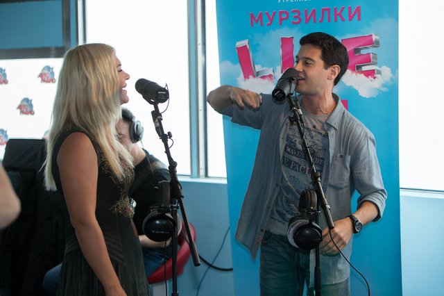 Антон & Виктория Макарские - Обними(#LIVE Авторадио)