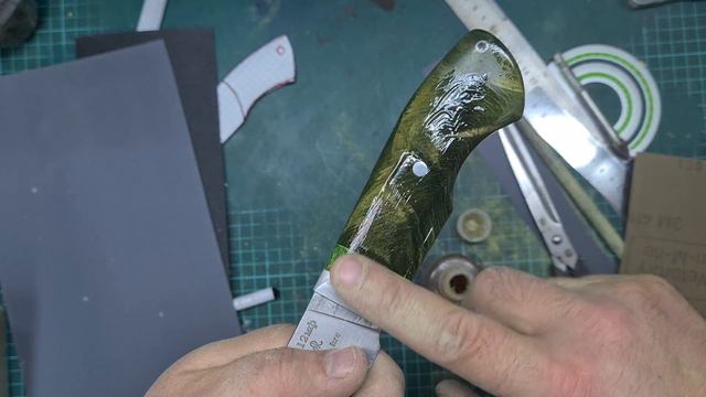 Нож ручной работы.