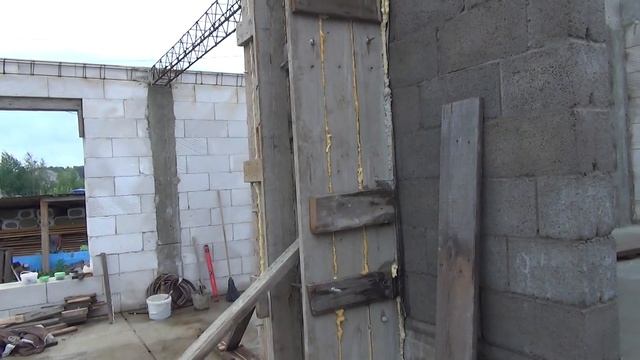 Опалубка для колонн своими руками  Залил очередные три колонны
