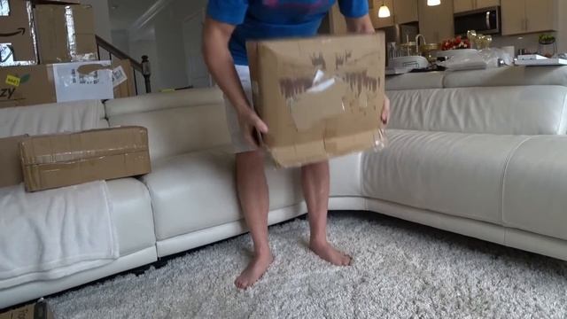 Мега распаковка на $1100! Повезло как никогда! Открываем потерянные посылки 20 коробок по $6 в США