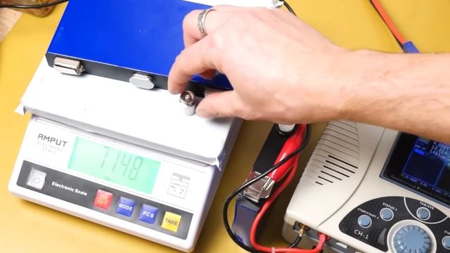 Бомбические Li-NMC аккумуляторы на 30000 мАч 3.7В. Призматические элементы. Новая химия!