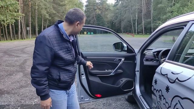 Сравнительный обзор Geely ATLAS и ATLAS Pro
