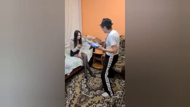 Тусовка у Гительманов,Руслан Гительман и Катя,Иришка,Безумный Паша,Олег Монгол,