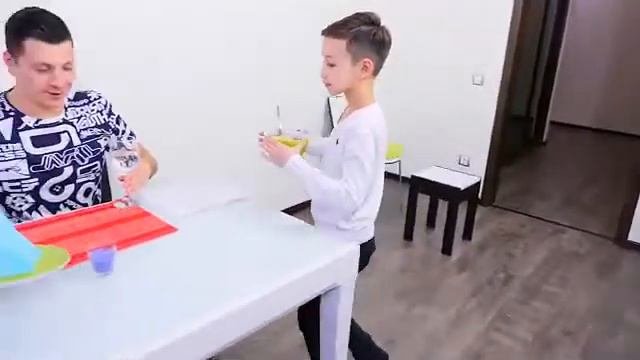 Артур и Давид открыли свой ресторан